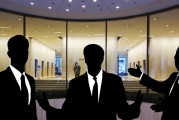 姚勁波：AI可以替代招聘專員、房產(chǎn)中介的工作