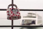 夢(mèng)到玉石，寓意與解讀，夢(mèng)到玉石，寓意與解讀