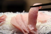 懷孕期間夢(mèng)見魚，寓意與解讀，懷孕期間夢(mèng)見魚的寓意與解讀