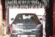 如何及時(shí)補(bǔ)充汽車清洗液以保持清潔？這種補(bǔ)充對(duì)車輛外觀有何影響？