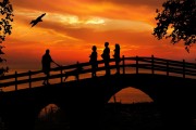 古風(fēng)游戲免費(fèi)探索，自由的天空，古風(fēng)大世界，無(wú)盡探索自由!