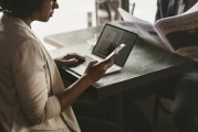 深度剖析，新聞事件背后的社會現(xiàn)象與反思，解碼新聞，揭示社會現(xiàn)象與深層反思