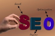 SEO設(shè)置在網(wǎng)站優(yōu)化中占有重要的地位。本文將從不同方面解析SEO設(shè)置的必要性，并提供一些基本的SEO設(shè)置策略。，提高網(wǎng)站排名，理解并實(shí)踐SEO設(shè)置的關(guān)鍵因素與策略