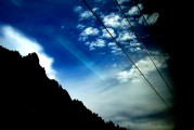 夢(mèng)到彩色的鳥，一場(chǎng)絢爛的夢(mèng)境之旅