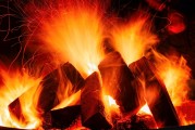 夢(mèng)魘中的警報(bào)，夢(mèng)到爆炸起火的解析與應(yīng)對(duì)