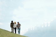 伊甸園的自由游戲，一場關(guān)于成長與激情的游戲，伊甸園，在成長與激情中尋找自我