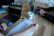 合伙企業(yè)怎么注冊(cè)，怎樣在合伙企業(yè)中注冊(cè)？步驟和需要的文件