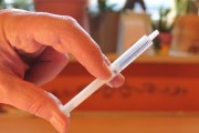 冒充醫(yī)院專家會受到哪些法律處罰？冒充專家對醫(yī)療行業(yè)有哪些負(fù)面影響？