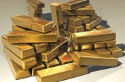 如何了解白銀和黃金的市場價值？這種價值波動如何影響投資策略價值？