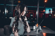 夢中的裸露之謎，我為何夢見自己沒衣服穿？