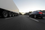 免費(fèi)下載的汽車(chē)游戲——帶你走進(jìn)駕駛的世界，最全的汽車(chē)駕駛類(lèi)手機(jī)游戲推薦，打造你的私人駕駛帝國(guó)！