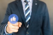 如何在Facebook上創(chuàng)建一個(gè)強(qiáng)大的個(gè)人品牌并成功推廣你的產(chǎn)品和服務(wù)？，五個(gè)步驟教你如何打造成功的個(gè)人品牌并在Facebook上推廣產(chǎn)品和服務(wù)