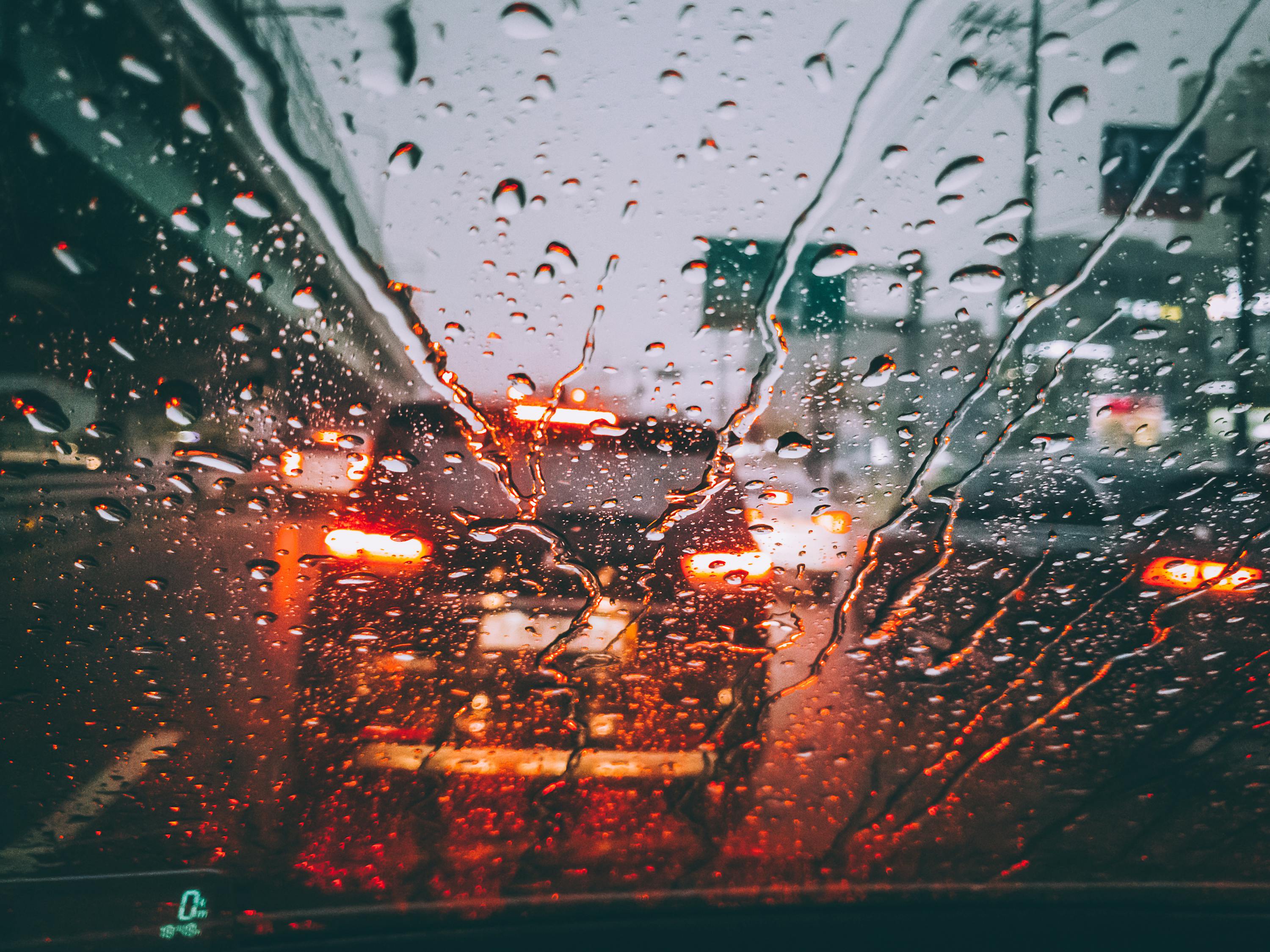 夢(mèng)境中的雨滴，一場(chǎng)夢(mèng)中雨的遐想