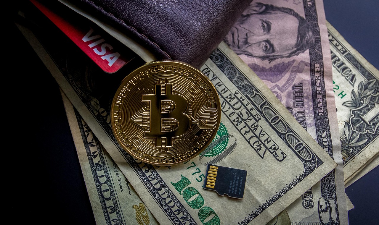 多只“迷你”貨幣ETF漲停！業(yè)內(nèi)提示炒作風(fēng)險(xiǎn)