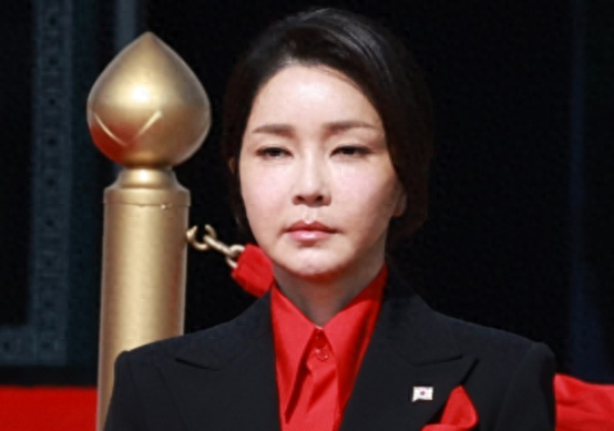 韓媒：韓國(guó)淑明女子大學(xué)初步判定，金建希碩士論文存在抄襲